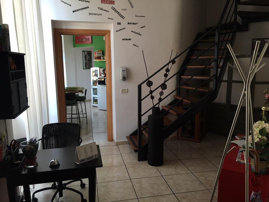 Platamone Rooms CTA Exterior photo